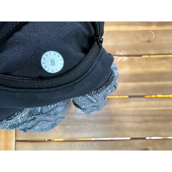 Lululemon Speed Up Short Black and White Size 8 - Picture 6 of 6